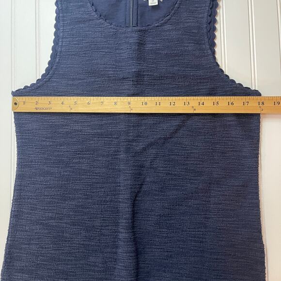 J Crew Navy Blue Textured Tank Top Scallop Trim Preppy Basics Size Womens Medium - Picture 5 of 8